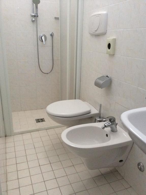 Hotel Byron Solo Per Giovani