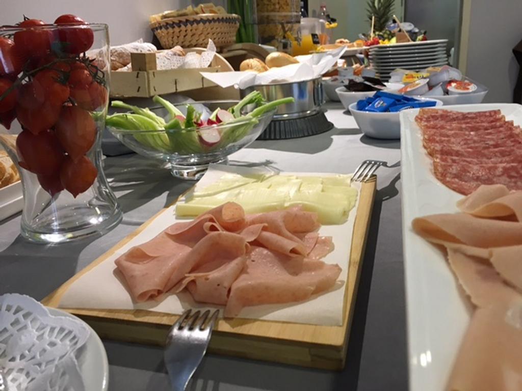 Hotel Byron Solo Per Giovani