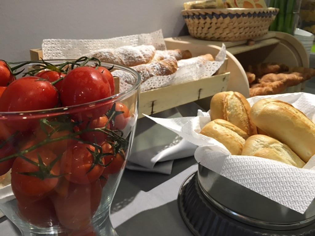 Hotel Byron Solo Per Giovani 2*