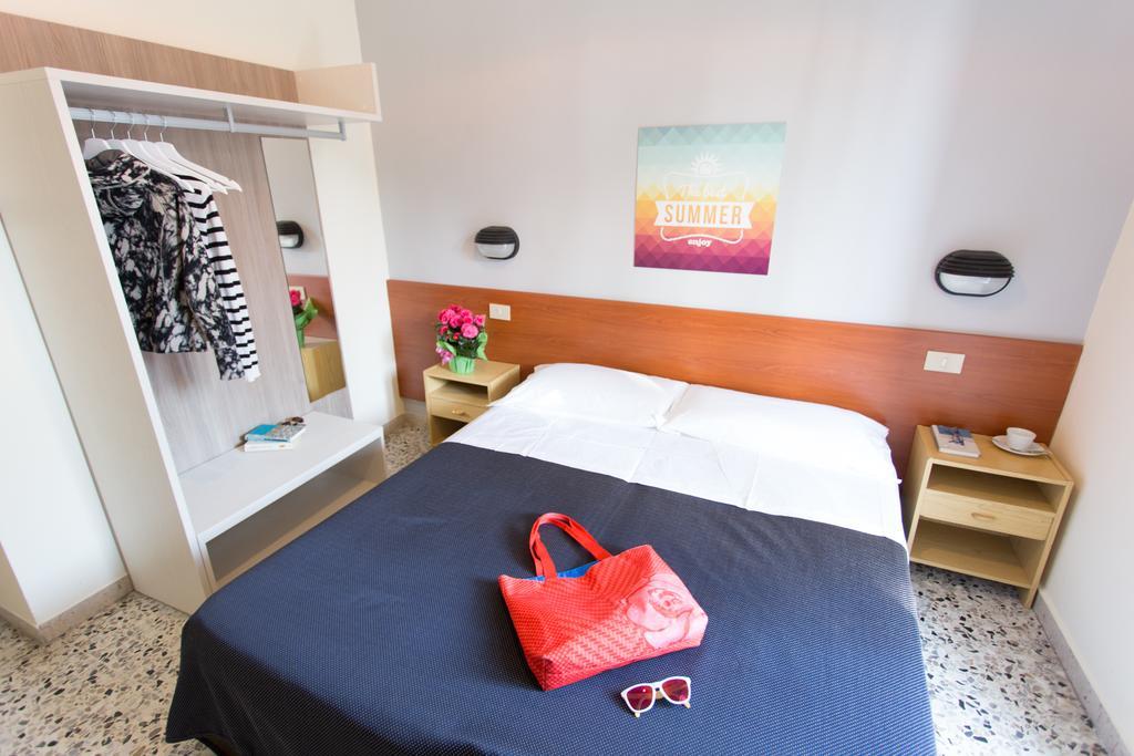 Hotel Byron Solo Per Giovani 2*